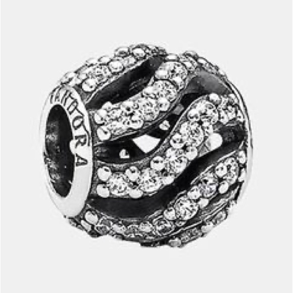 Pandora Winter Wisp Charm - Picture 1 of 3